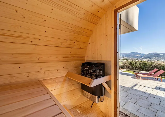 Bay Of Angels By Ecoflats * Nice